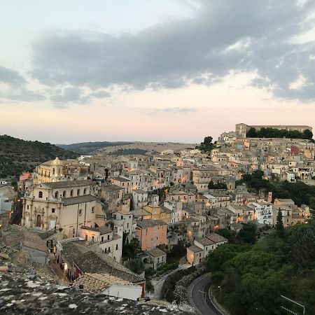 Tammitu Hotel Ragusa Buitenkant foto